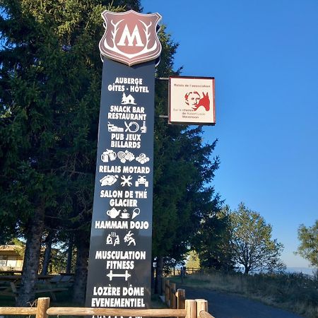 ホテル Montlo Relais Des Cerfs Cubieres エクステリア 写真